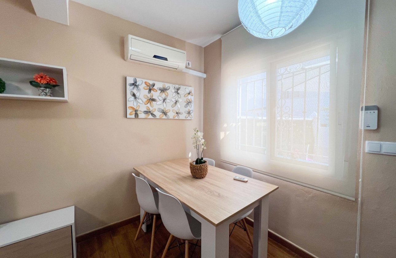 Reventa - Villa -
Torrevieja - La Mata