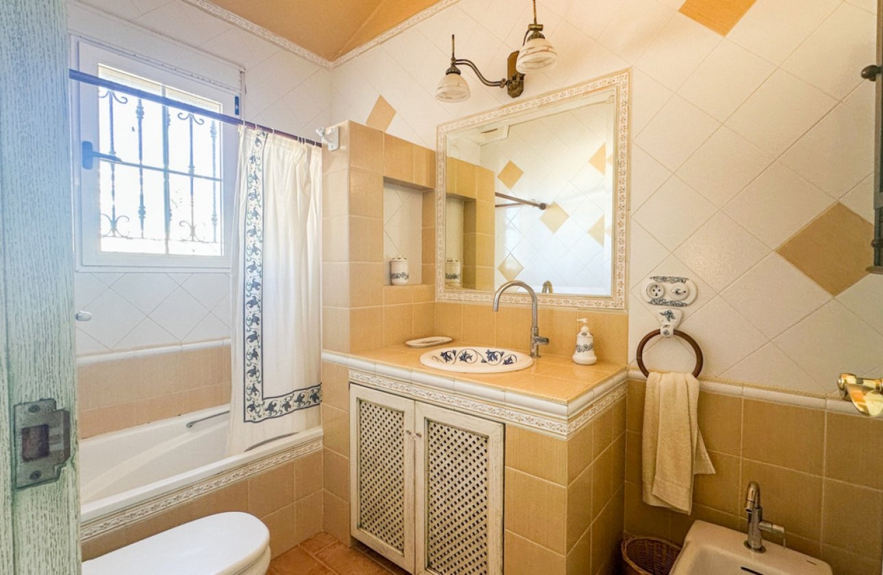 Reventa - Villa -
Torrevieja - La Mata