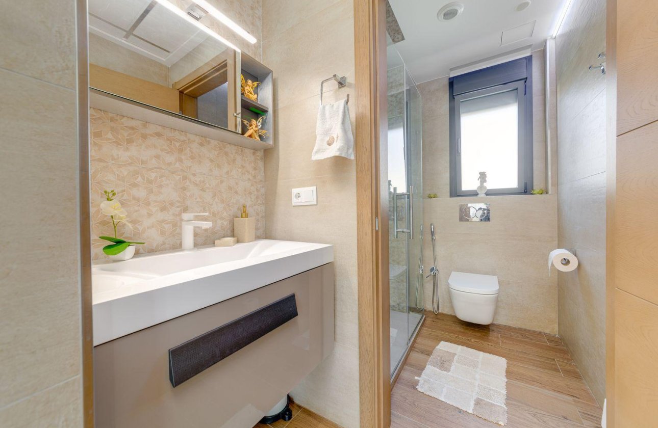 Reventa - Villa -
Torrevieja - Los Balcones