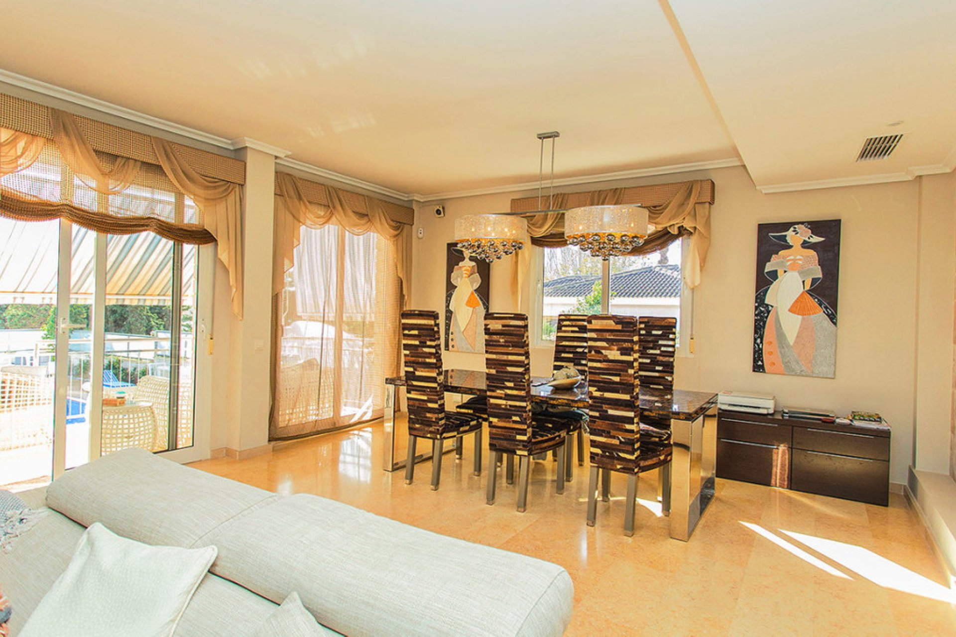 Reventa - Villa -
Torrevieja - Torre la mata