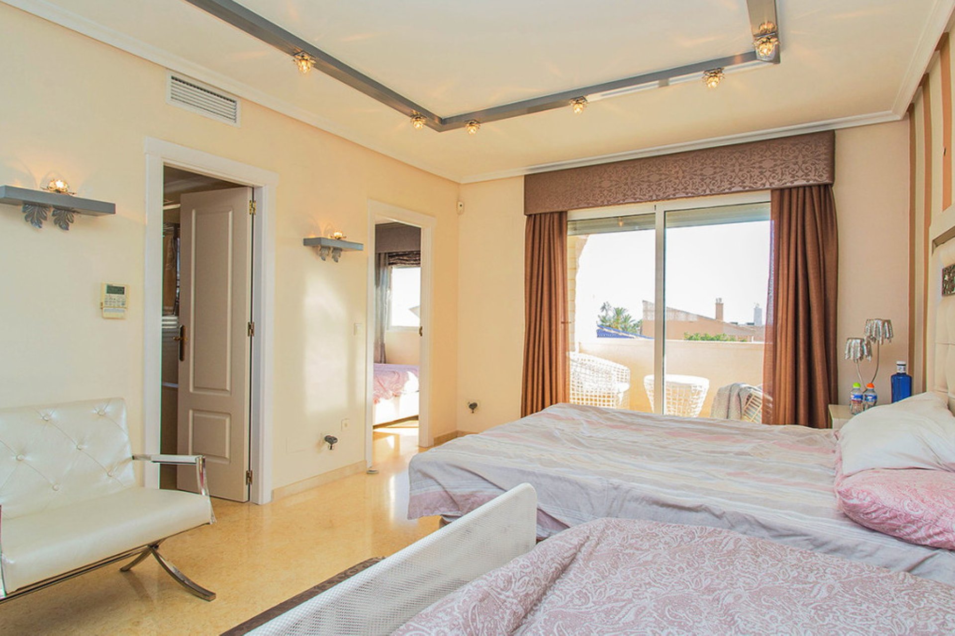 Reventa - Villa -
Torrevieja - Torre la mata