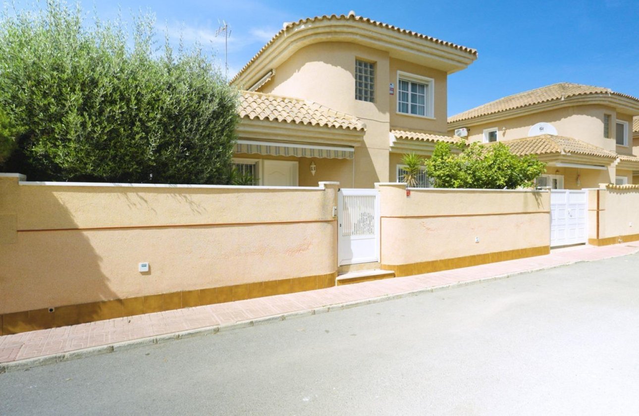 Reventa - Villa -
Torrevieja - Torrevieja Centro