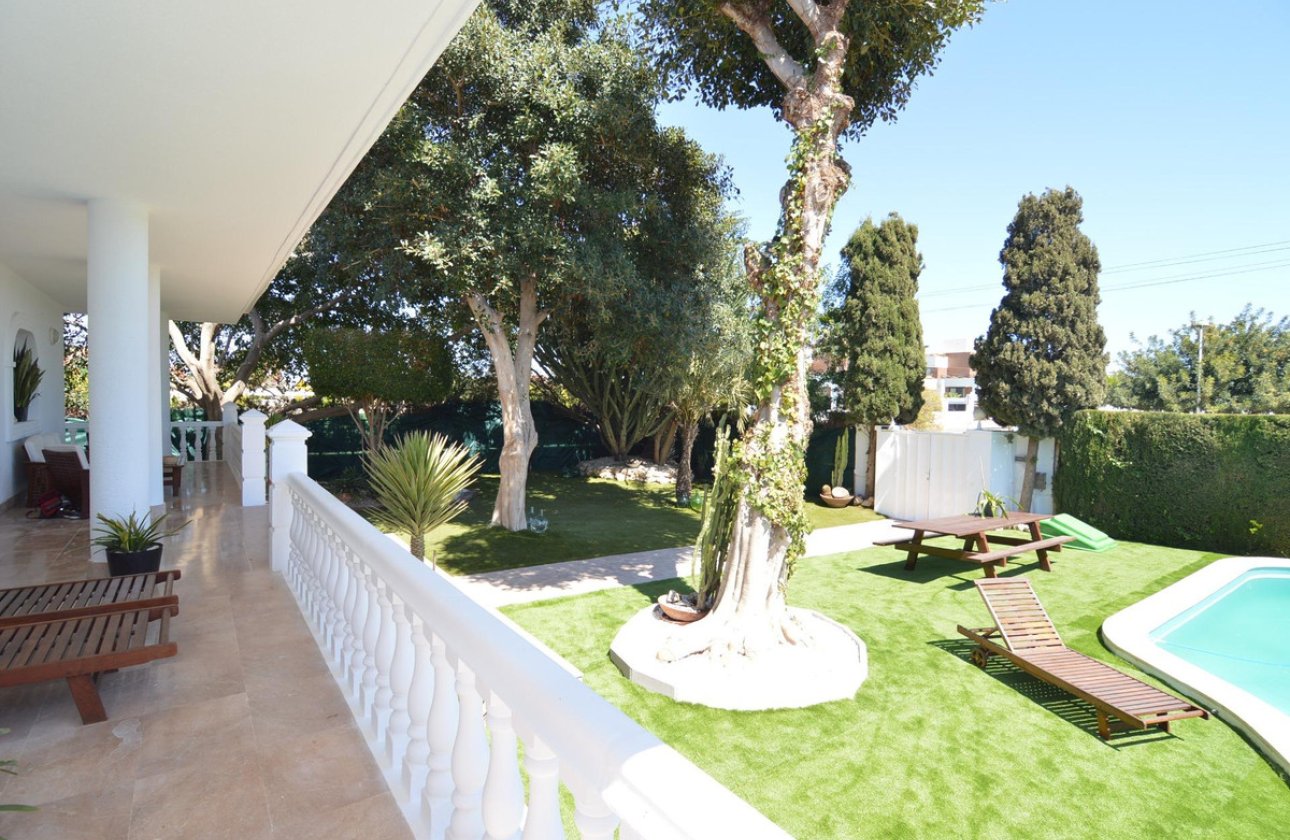 Reventa - Villa -
Torrevieja - Torrevieja Centro