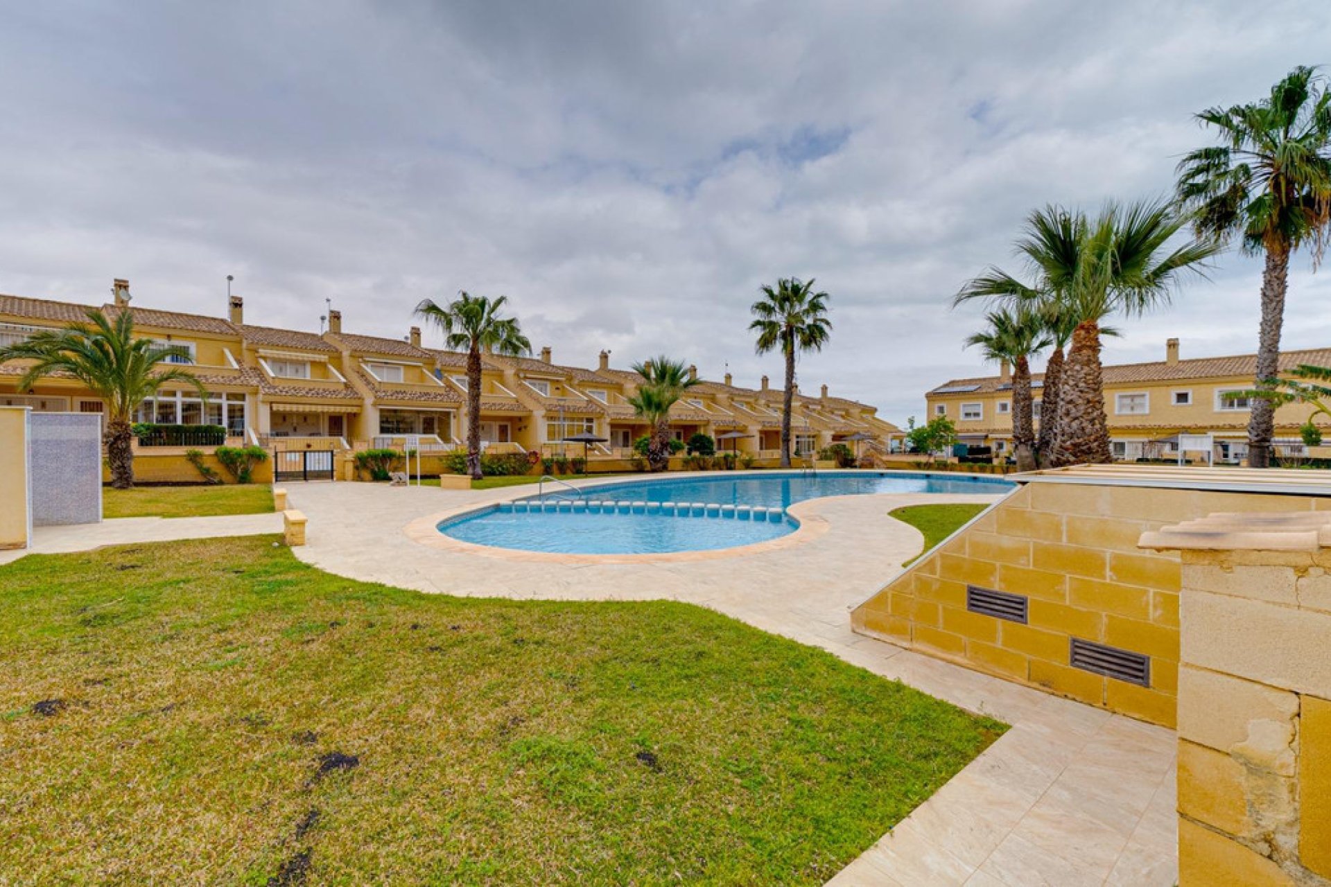 Reventa - Villa -
Torrevieja - Torrevieja Centro