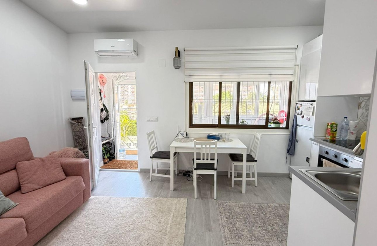 Reventa - Villa -
Torrevieja - Torrevieja Centro