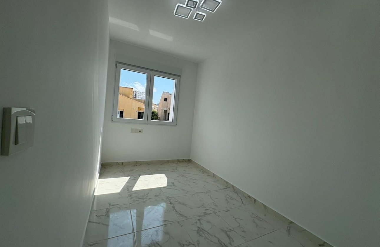 Reventa - Villa -
Torrevieja - Torrevieja Centro