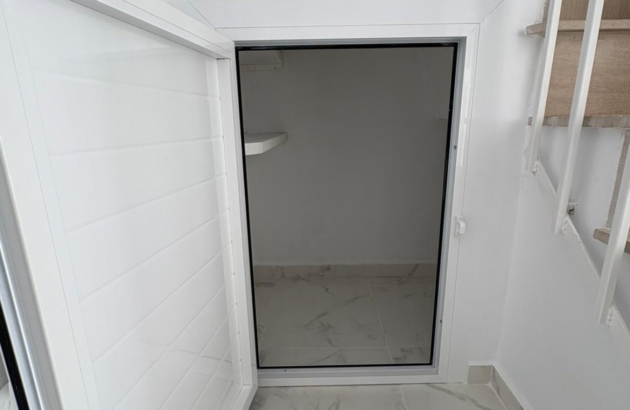 Reventa - Villa -
Torrevieja - Torrevieja Centro