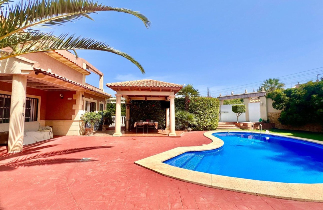 Reventa - Villa -
Torrevieja - Torrevieja Centro