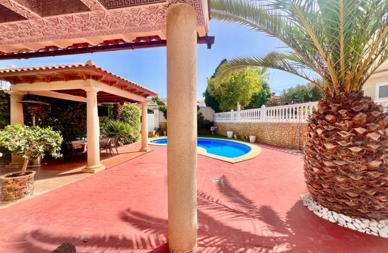 Reventa - Villa -
Torrevieja - Torrevieja Centro
