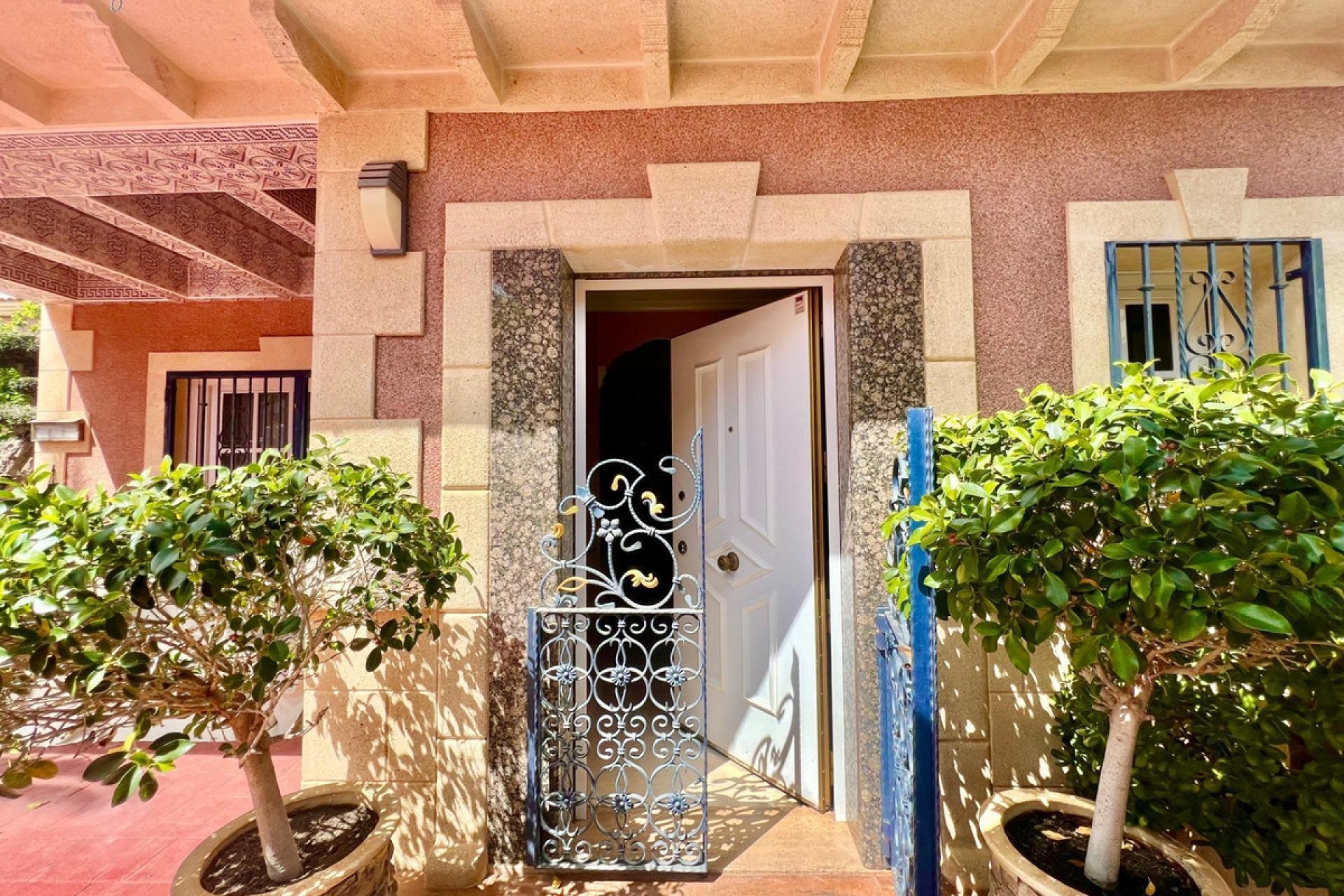 Reventa - Villa -
Torrevieja - Torrevieja Centro