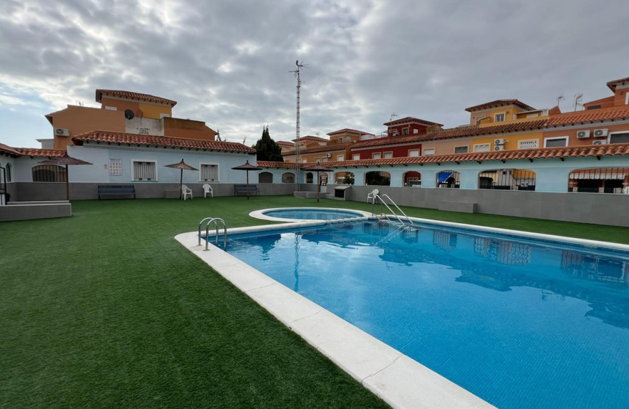 Reventa - Villa -
Torrevieja - Torrevieja Centro