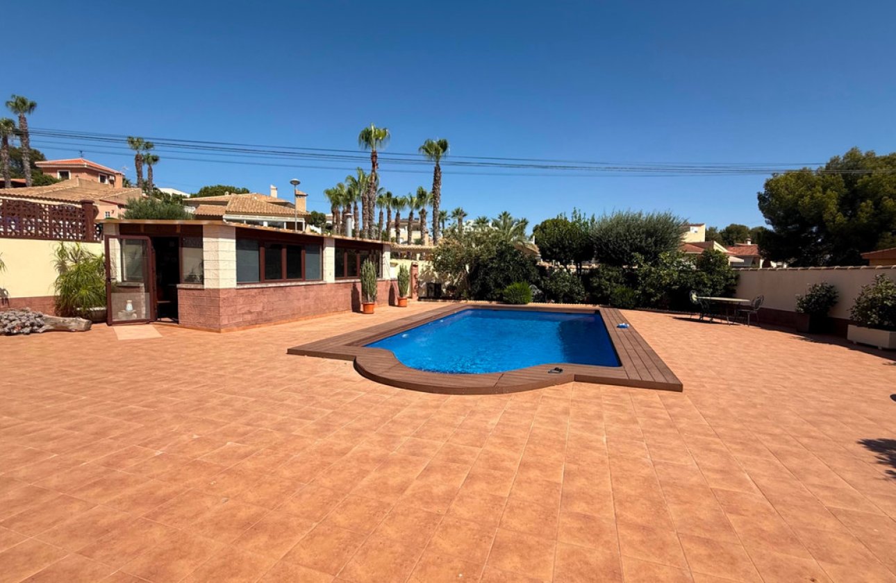 Reventa - Villa -
Torrevieja - Torrevieja Centro