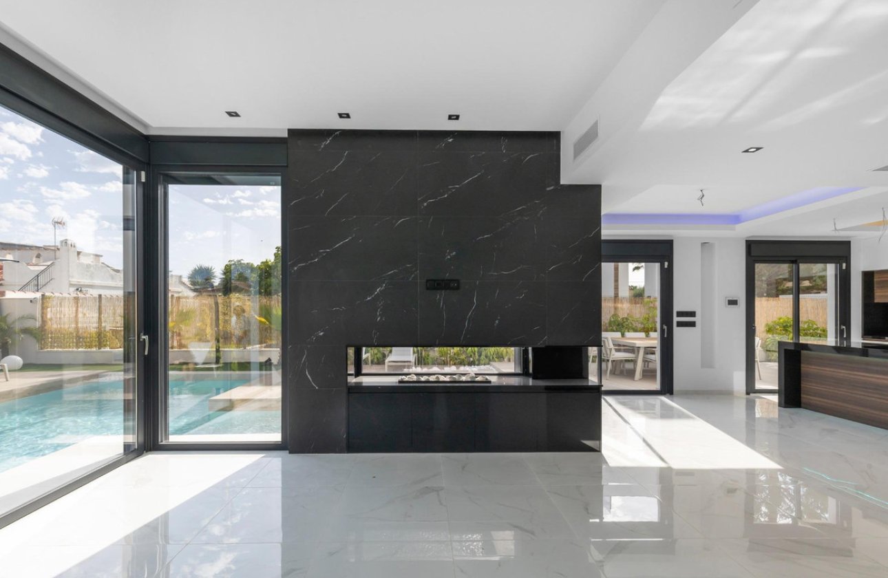 Reventa - Villa -
Torrevieja - Torrevieja Centro