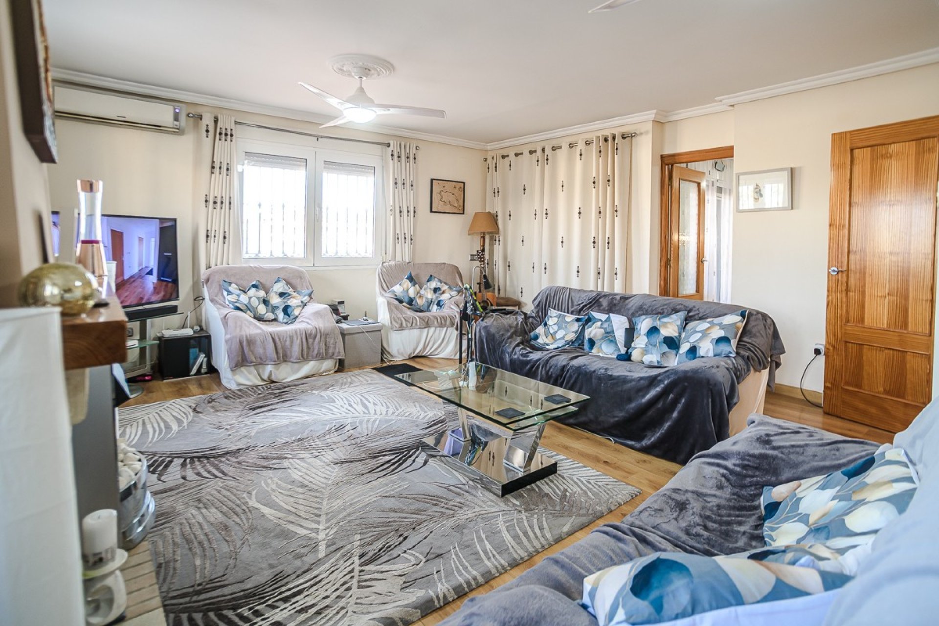 Reventa - Villa -
Torrevieja - Torrevieja Centro