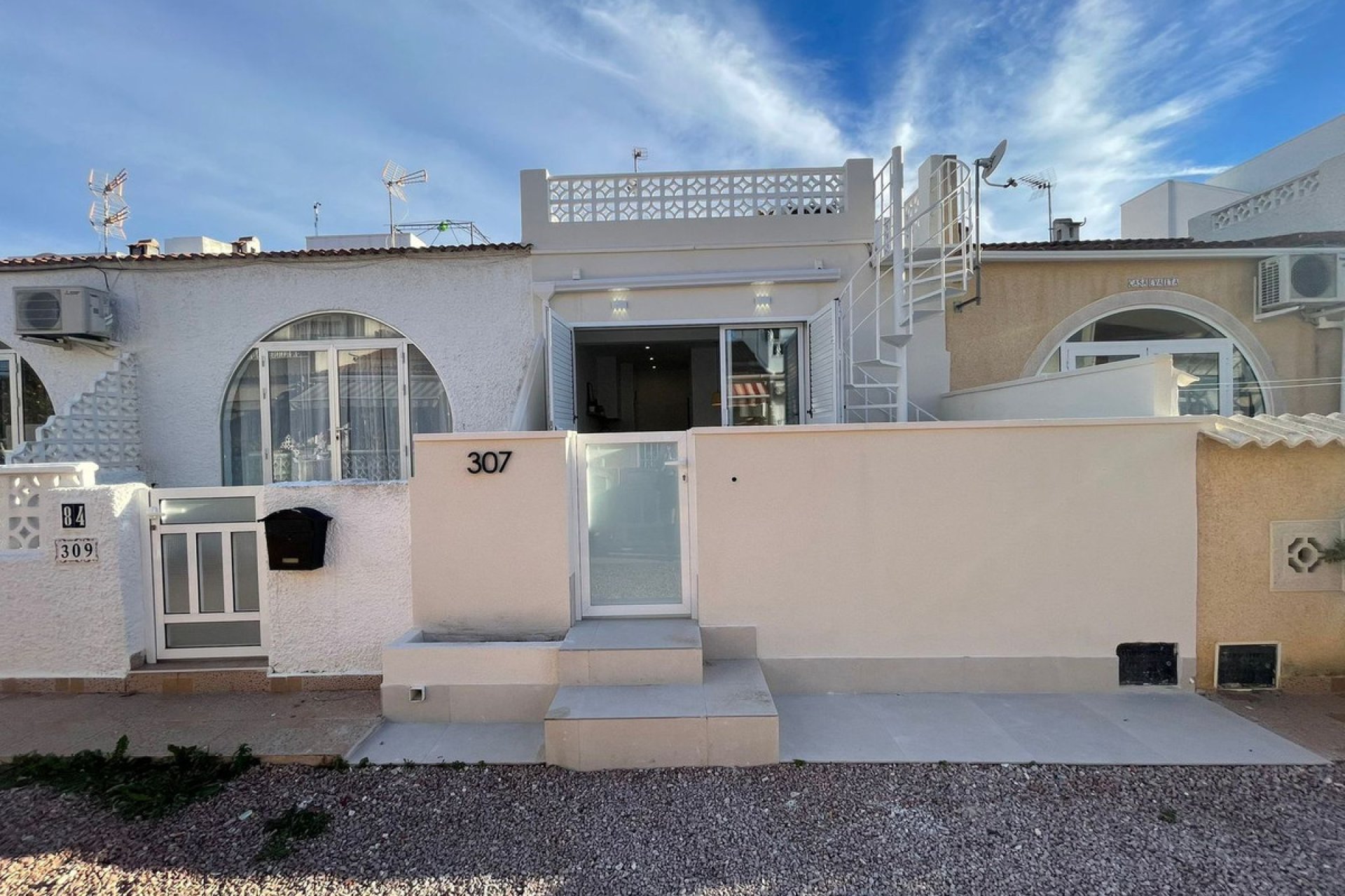 Reventa - Villa -
Torrevieja - Torrevieja Centro