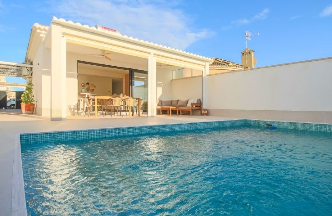 Reventa - Villa -
Torrevieja