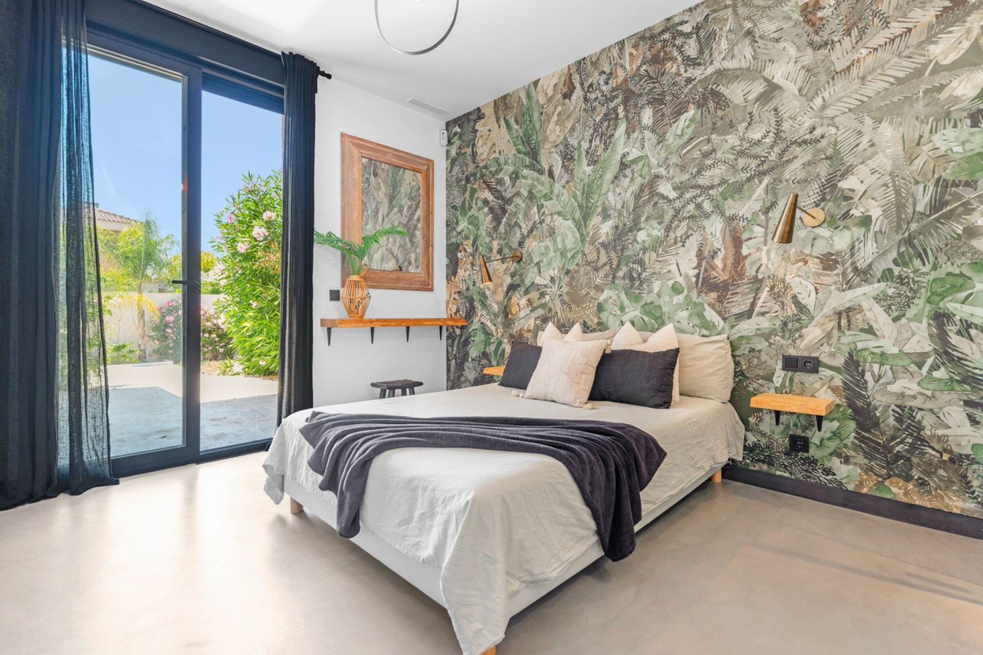 Reventa - Villa -
Villena - San Juan