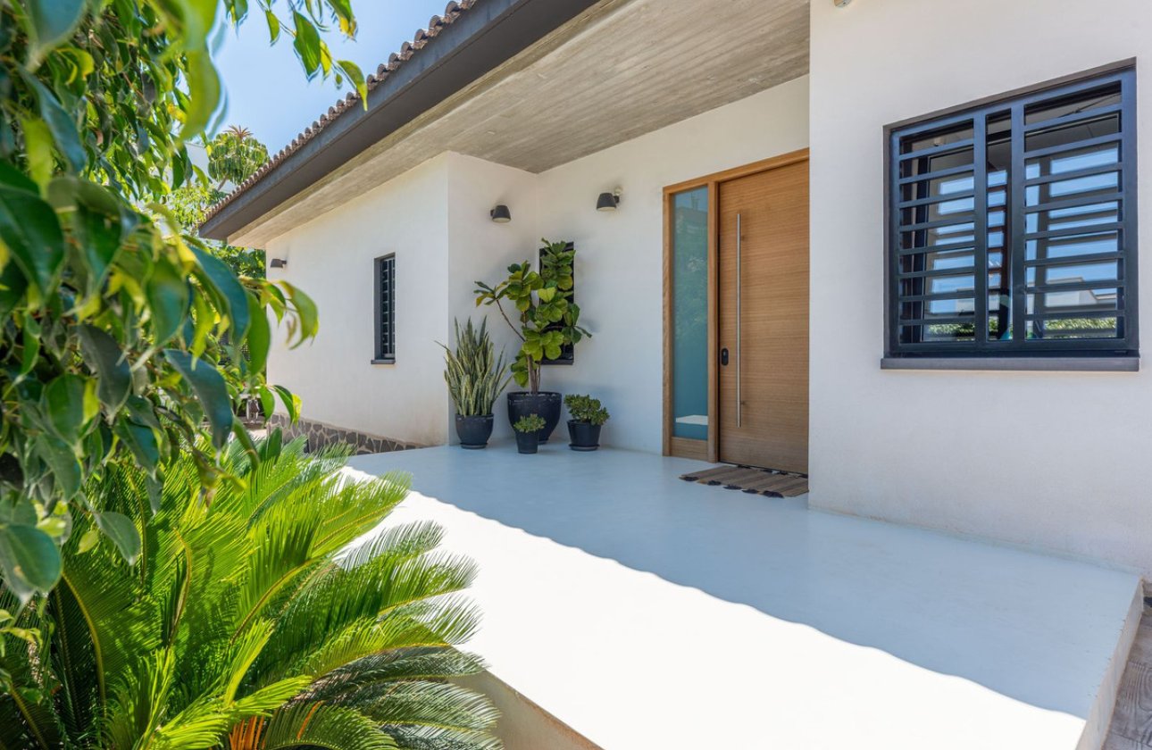 Reventa - Villa -
Villena - San Juan