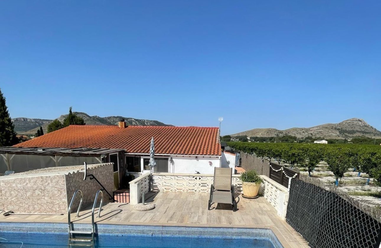 Reventa - Villa -
Villena - Villena Centro