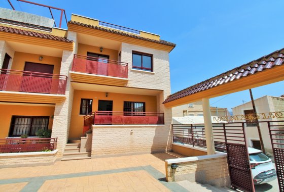 Semi Detached House - Használt ingatlanok - Orihuela -
                Los Desamparados