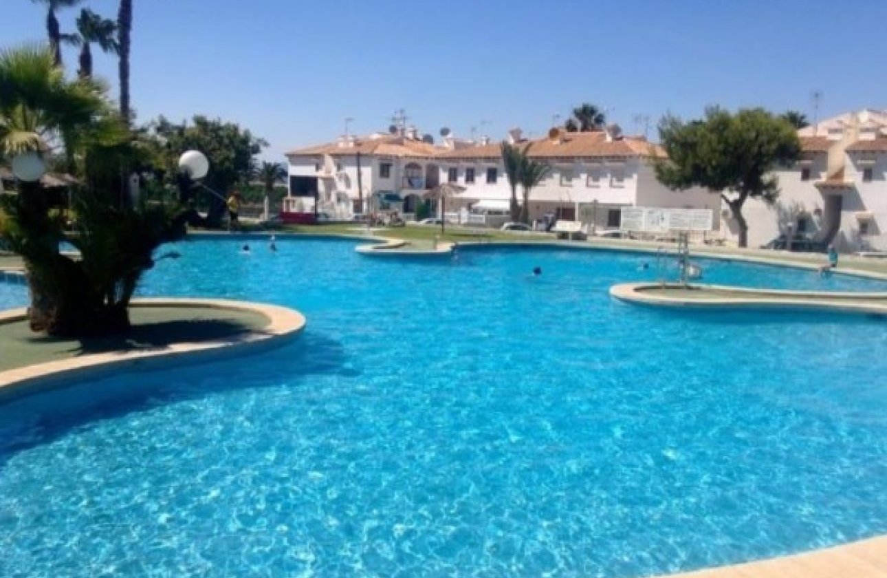 Téli bérlés - Bungaló -
Los Balcones - Lago Jardin