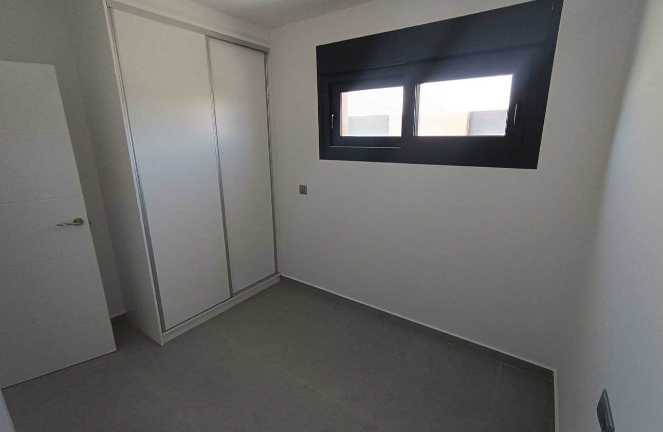 Új építés - detached -
Daya Nueva