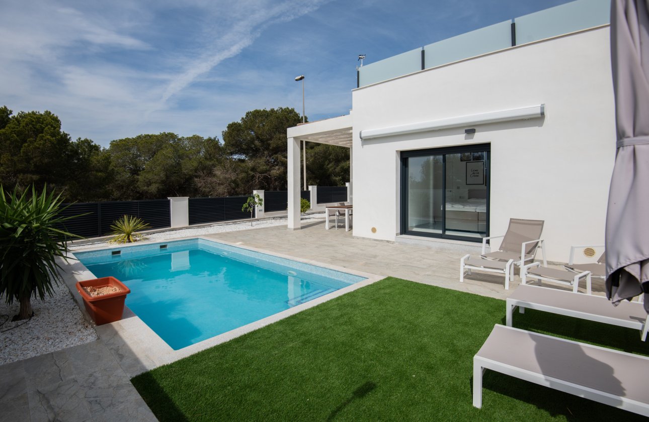 Új építés - detached -
Pinar de Campoverde