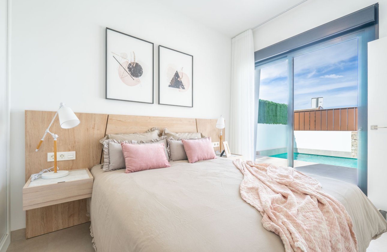 Új építés - detached -
Roldán