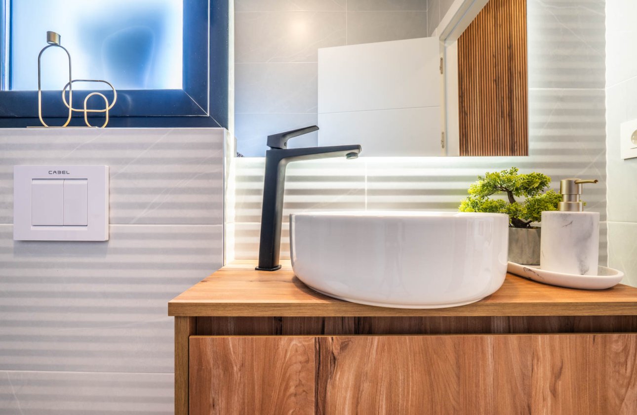 Új építés - detached -
Roldán