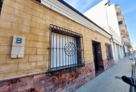 Urban land - Resale - Torrevieja -
                Centro