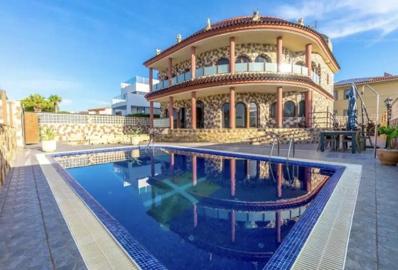 Villa - Használt ingatlanok - Orihuela - La Zenia