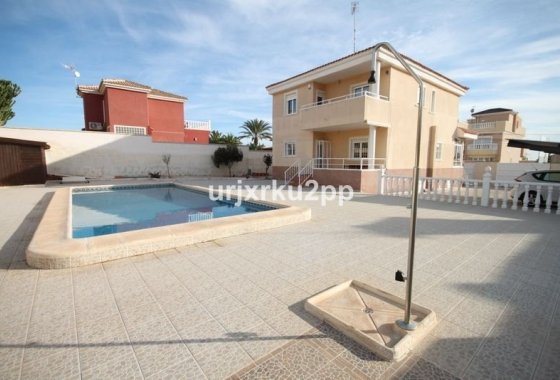 Villa - Használt ingatlanok - Torrevieja - Aguas Nuevas