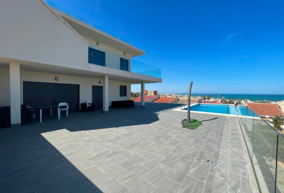 Villa - Használt ingatlanok - Torrevieja - La Mata
