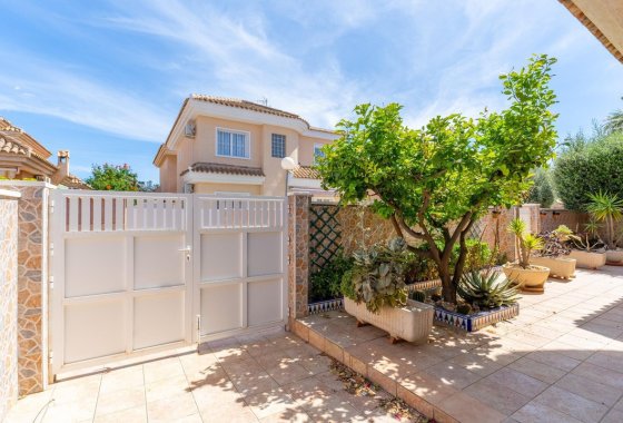 Villa - Használt ingatlanok - Torrevieja - Torrevieja Centro