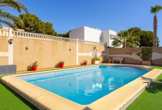 Villa - Használt ingatlanok - Torrevieja - Torrevieja Centro