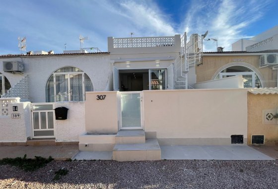 Villa - Használt ingatlanok - Torrevieja - Torrevieja Centro