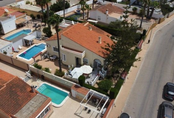 Villa - Használt ingatlanok - Torrevieja - Torrevieja