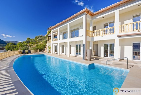 Villa - Resale - Alcalalí - Alcalalí Centro