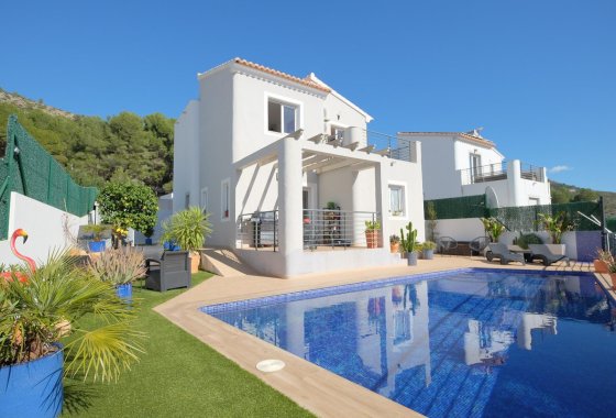 Villa - Resale - Alcalalí - Alcalalí Centro