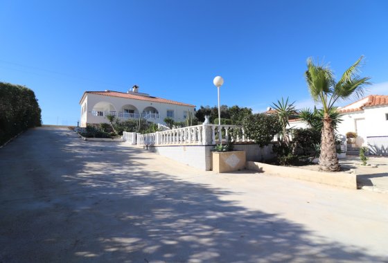 Villa - Resale - Algorfa - Algorfa Centro