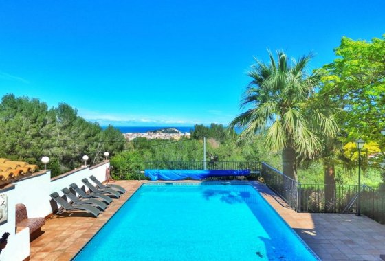 Villa - Resale - Denia - Denia Centro