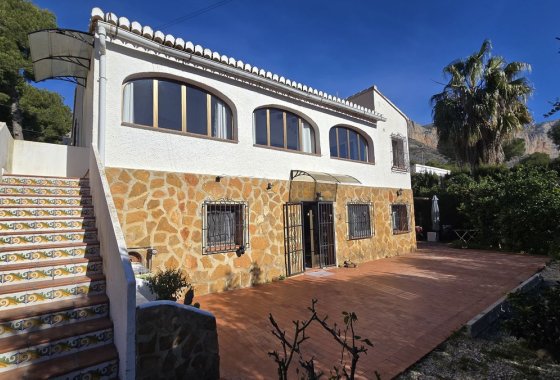 Villa - Resale - Denia - Denia Centro