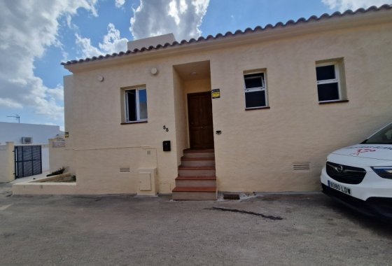 Villa - Resale - La Nucía - La Nucia Centro