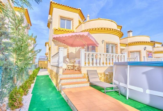 Villa - Resale - Los Montesinos - Los Montesinos Centro