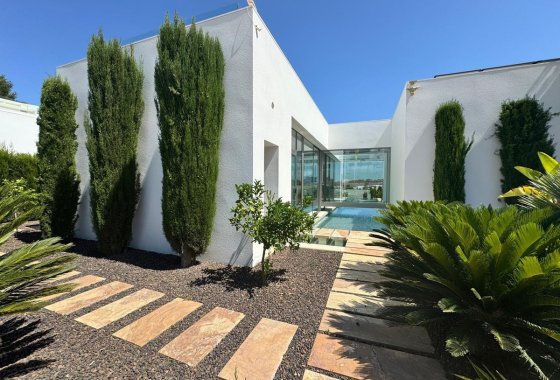 Villa - Resale - Orihuela - Orihuela Centro