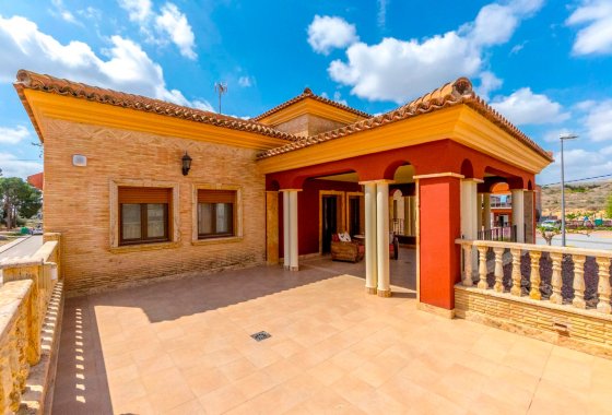 Villa - Resale - Orihuela - Orihuela Centro