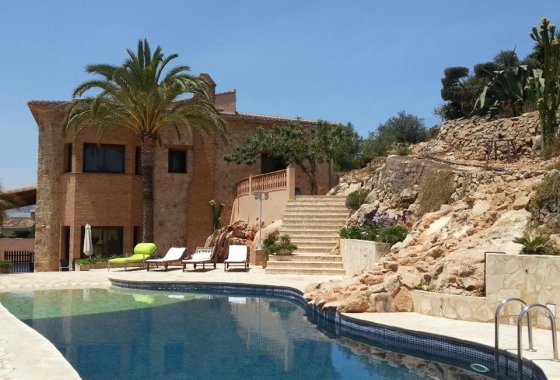 Villa - Resale - Pedreguer - Pedreguer Centro