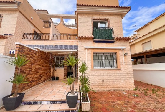 Villa - Resale - Pilar de la Horadada - Pilar de la Horadada Centro