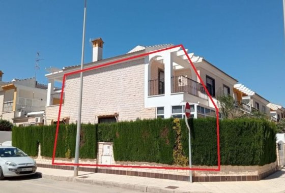 Villa - Resale - Pilar de la Horadada -
                Pilar de la Horadada