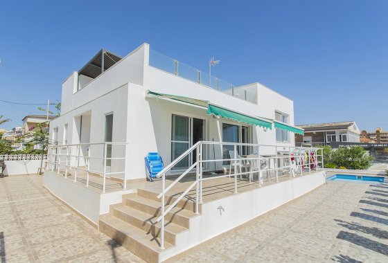 Villa - Resale - Torrevieja - La Mata